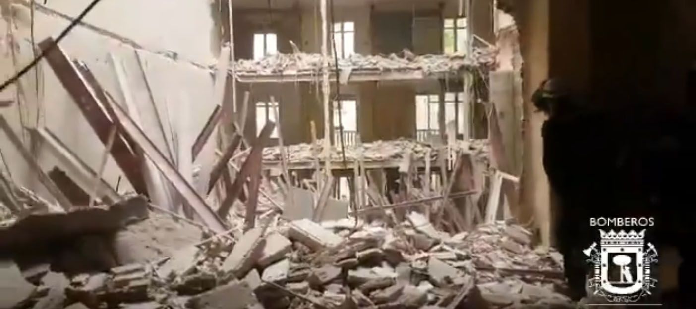Interior del edificio derrumbado en Martínez Campos | BOMBEROS MADRID
